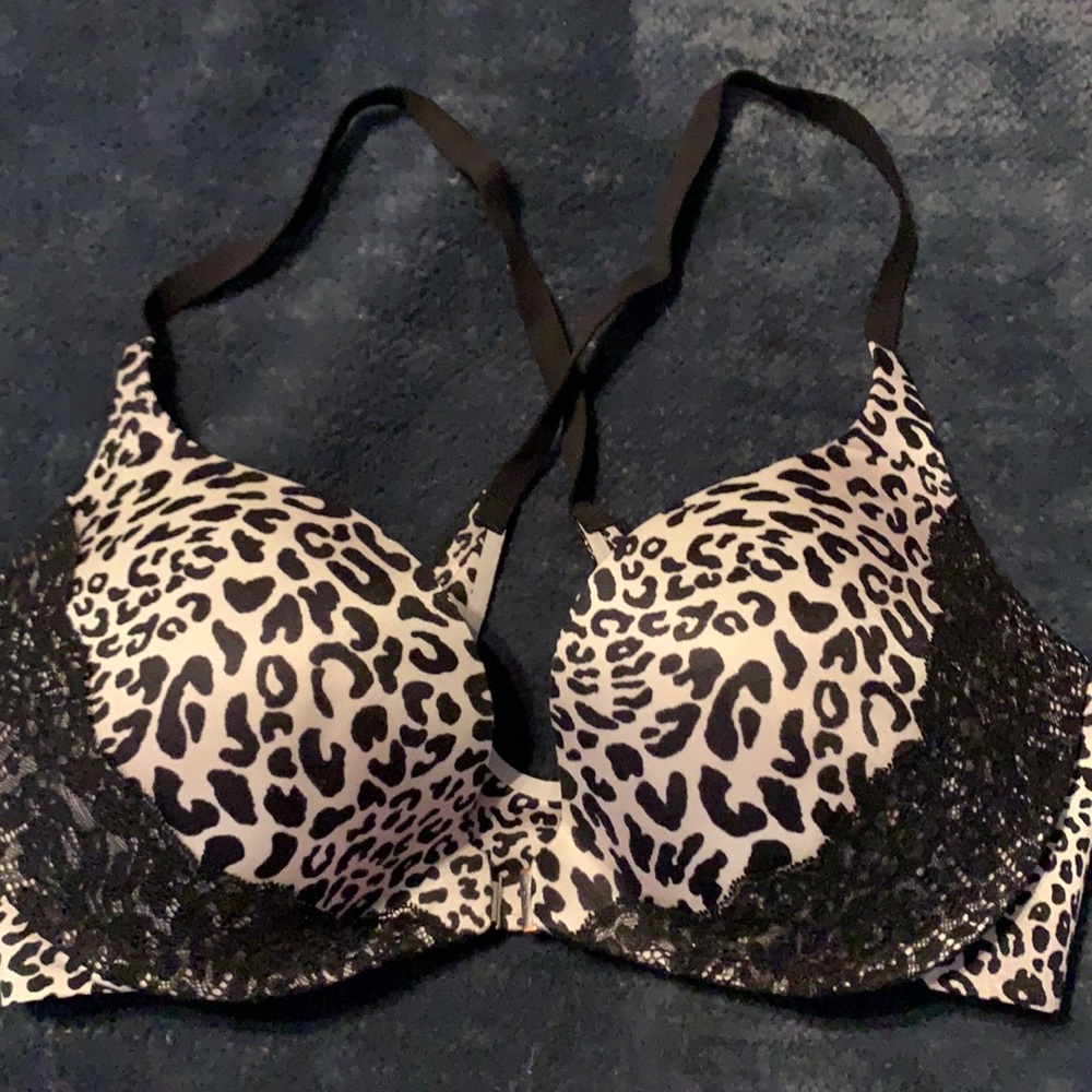 VICTORIA SECRET black & white bra 36D NWOT